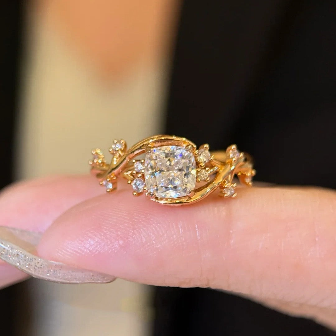 Square-Cut Entwined Vine Ring Set