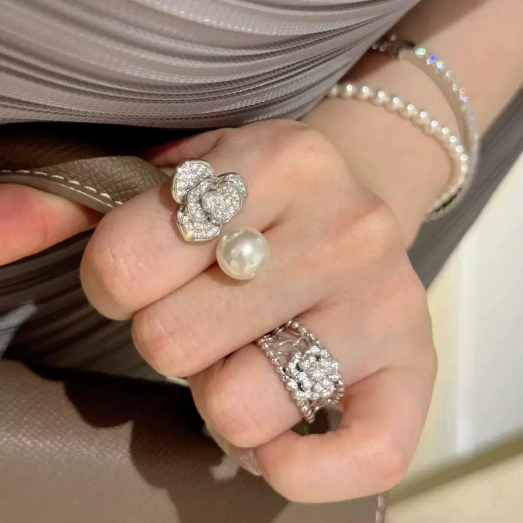Elegant Camellia Blossom Shell Pearl Ring