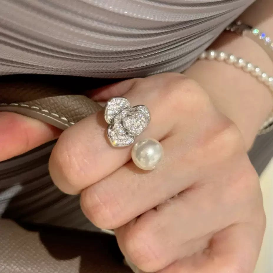 Elegant Camellia Blossom Shell Pearl Ring