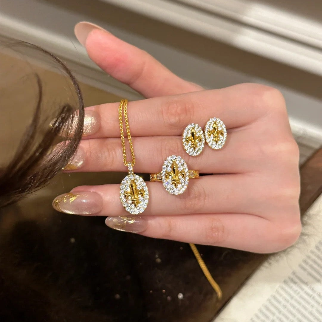 French Vintage Iris Jewelry Set