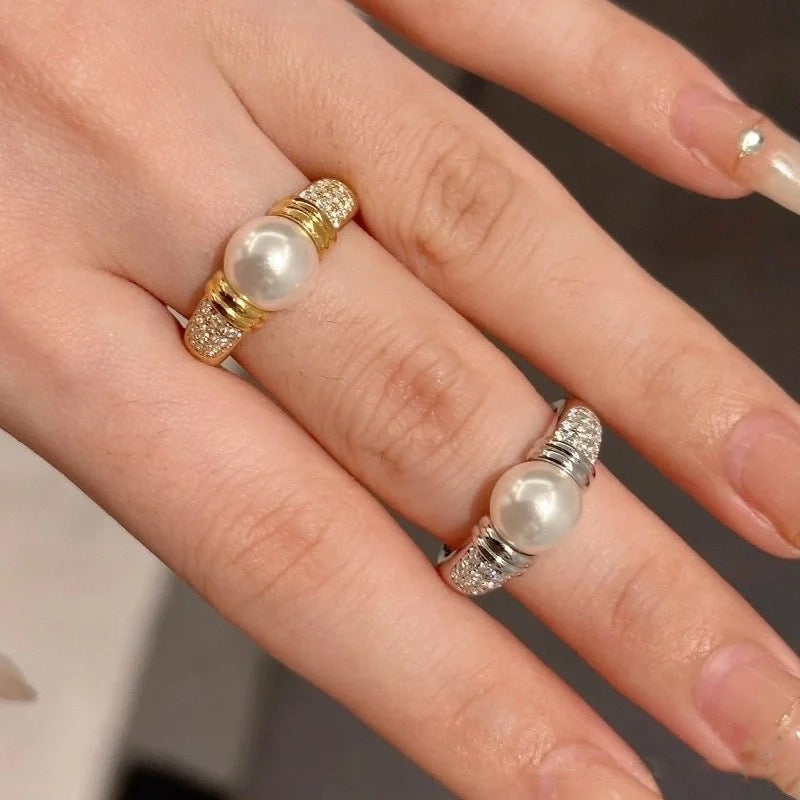 Vintage Aesthetic Twist Shell Pearl Ring
