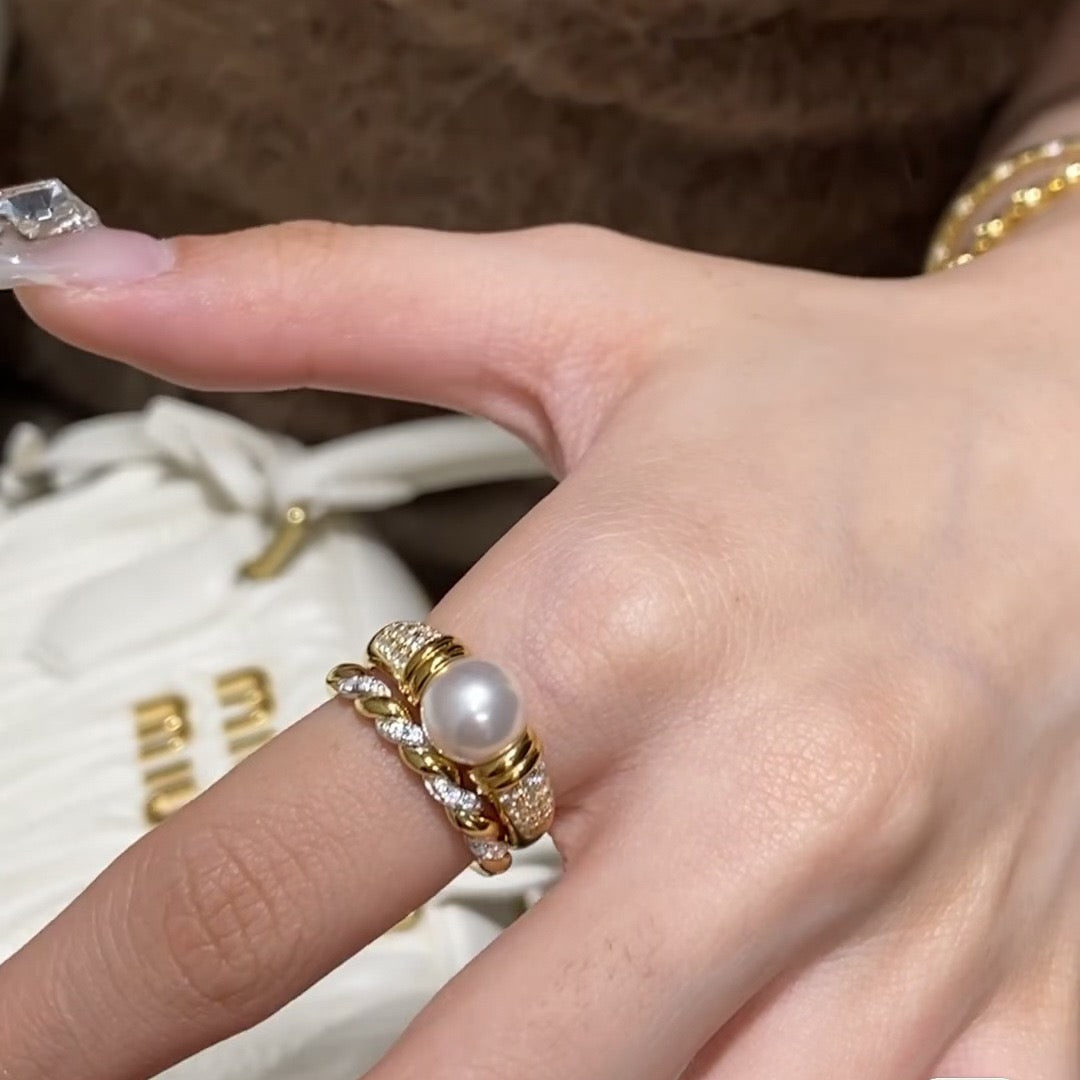 Vintage Aesthetic Twist Shell Pearl Ring