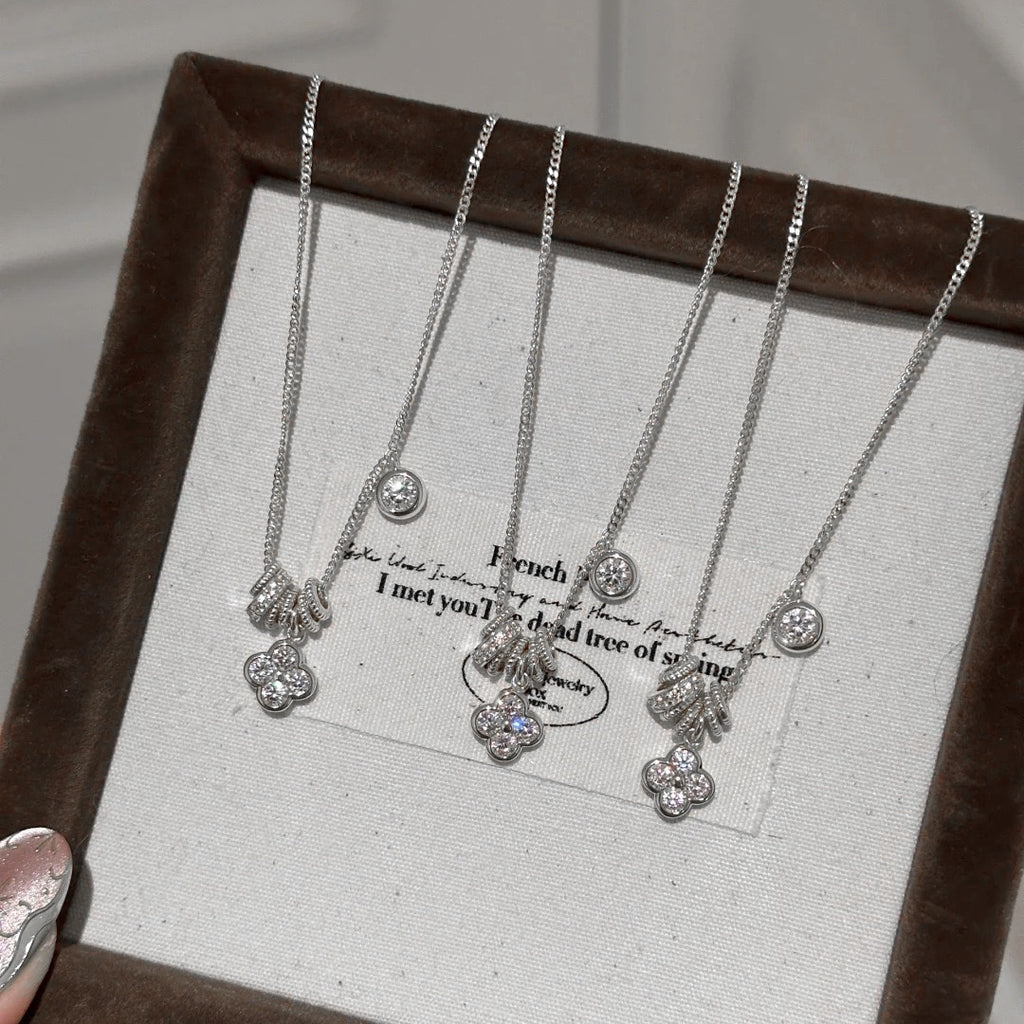 Vintage Clover and Sparkling Snowflake Jewelry Set