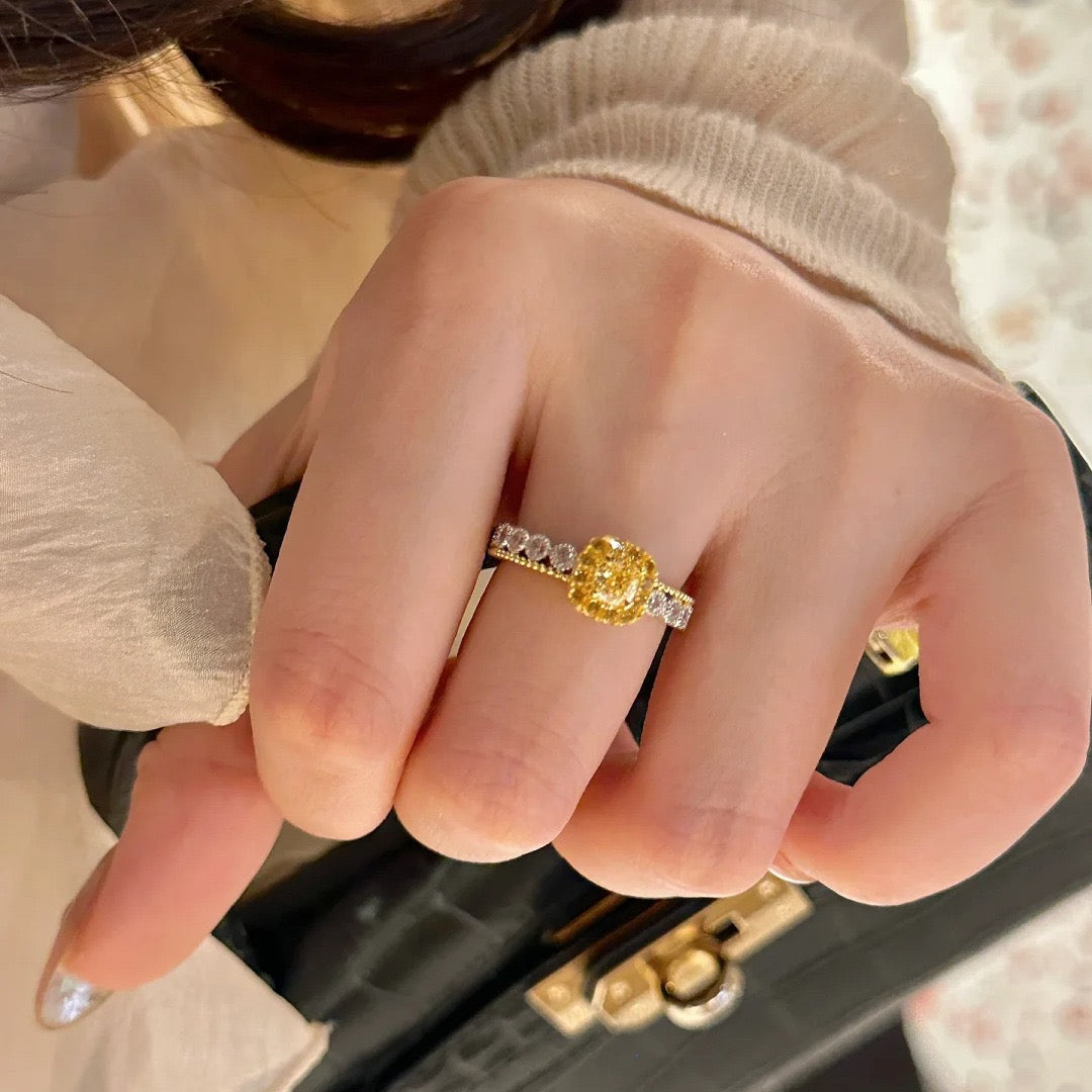 Old Money Style Yellow Cube and Pineapple Ring