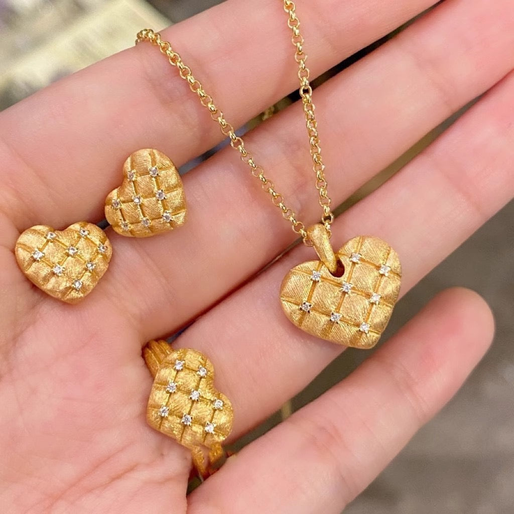 French Vintage Brushed Quilted Heart Jewelry Set