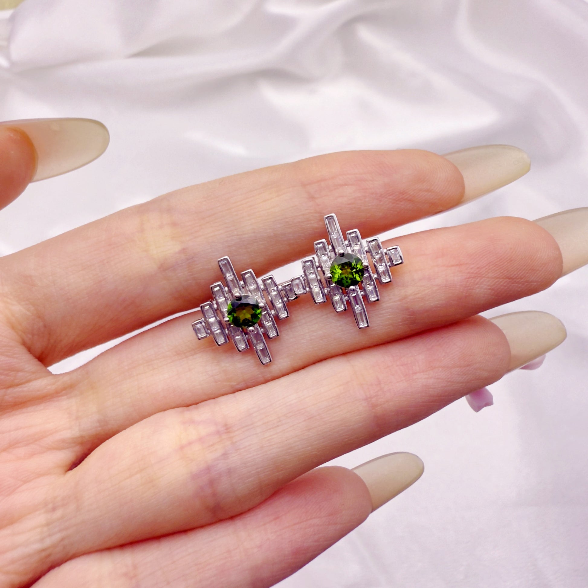 Green Awakening Diopside Earrings S925 Silver
