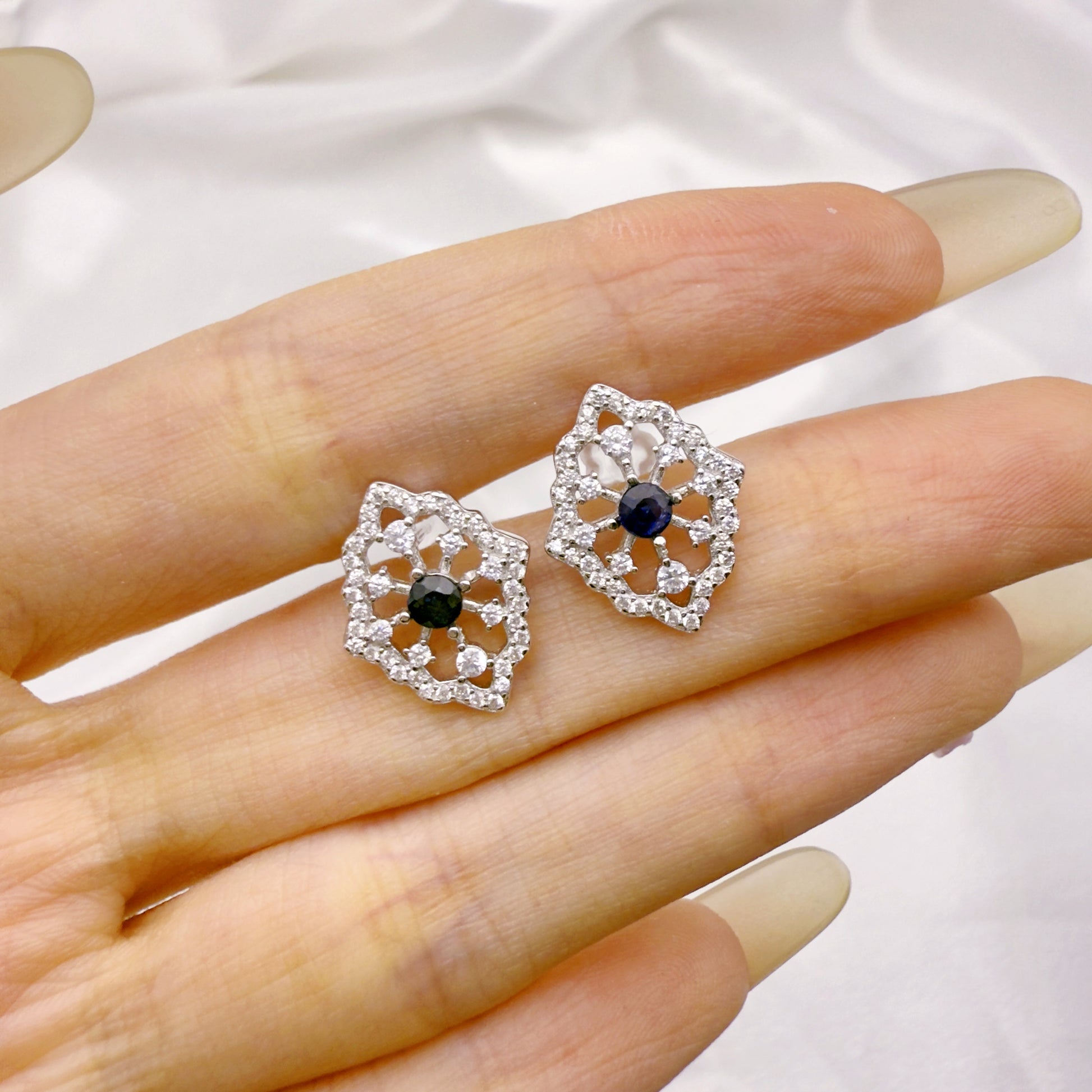Inner Royalty Sapphire Earrings S925 Silver
