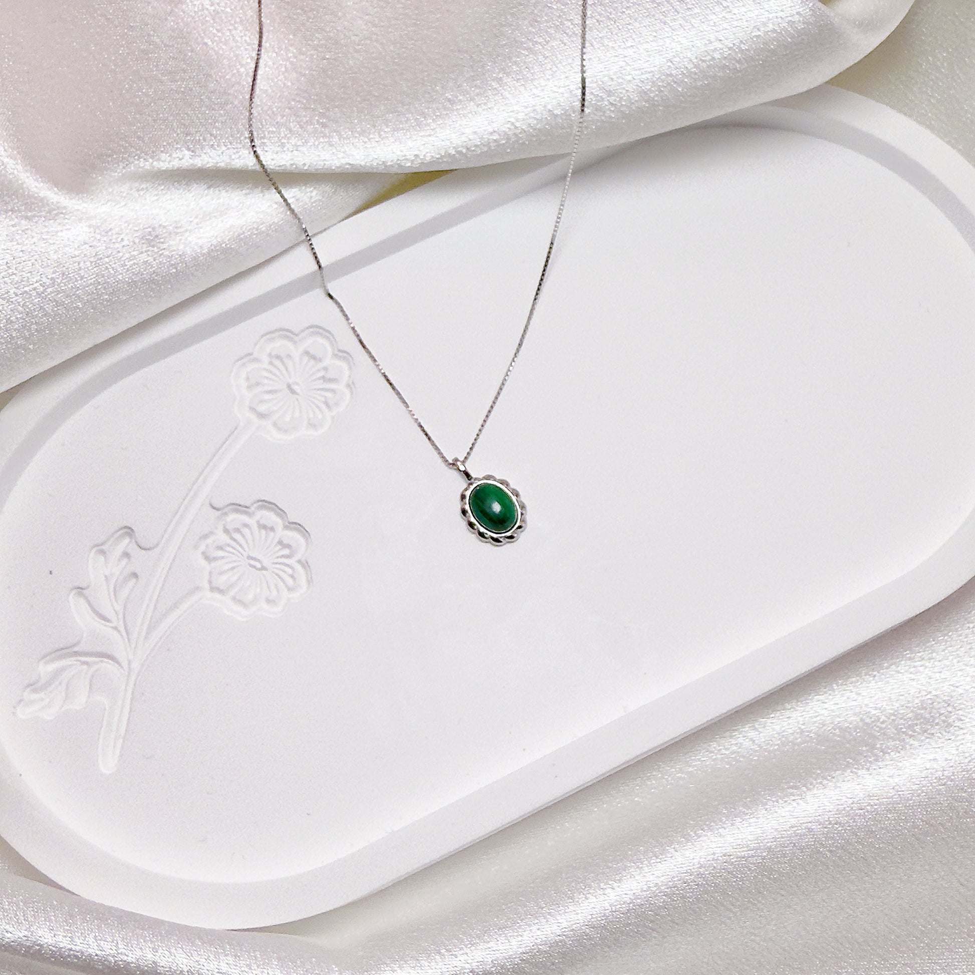 Bold Aura Malachite Necklace S925 Silver